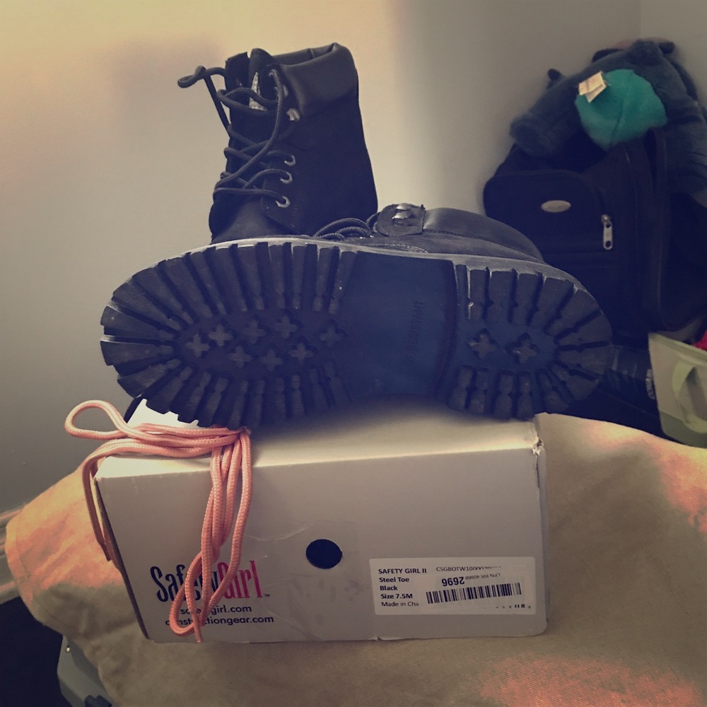 Brand New Safety Girl Steel Toe Boots